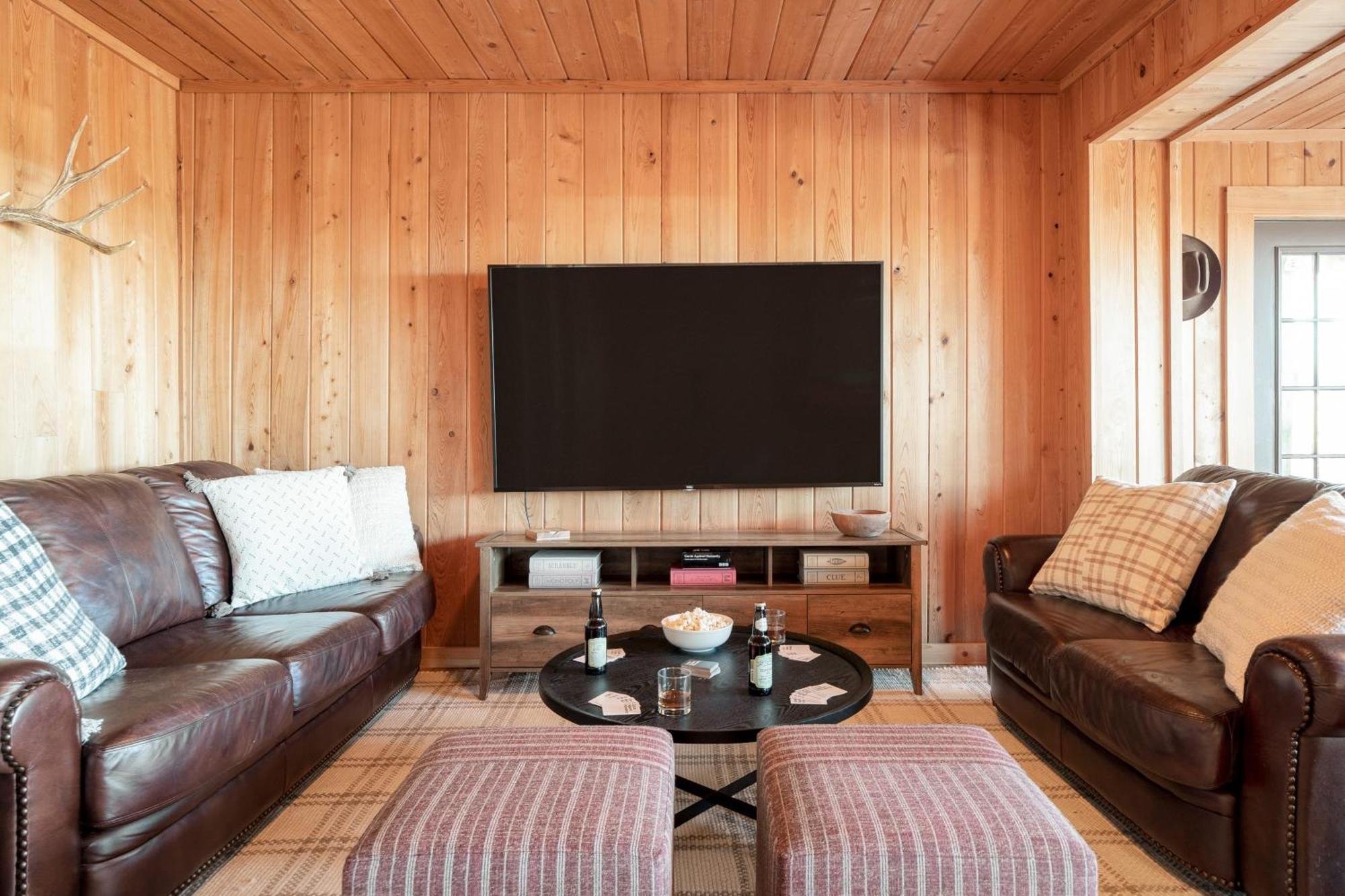 Fontana By Avantstay Gorgeous Mountain Cabin W Views Hot Tub Game Room Gatlinburg Ngoại thất bức ảnh