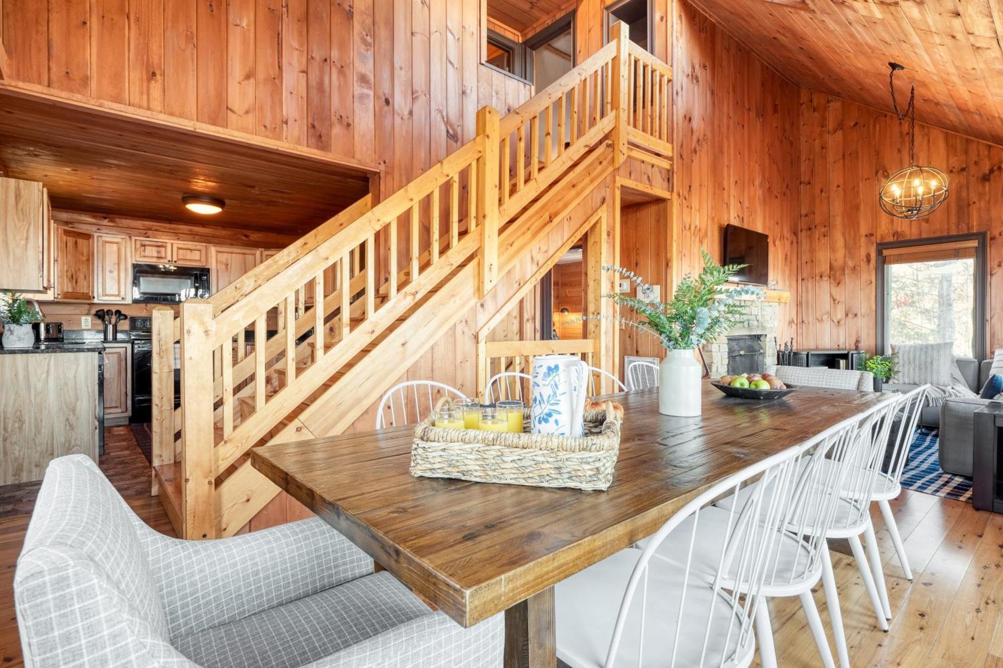Fontana By Avantstay Gorgeous Mountain Cabin W Views Hot Tub Game Room Gatlinburg Ngoại thất bức ảnh